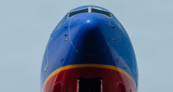 Read more about the article Boeing C.E.O. Acknowledges ‘Mistake’ Over 737 Max Warning Light
